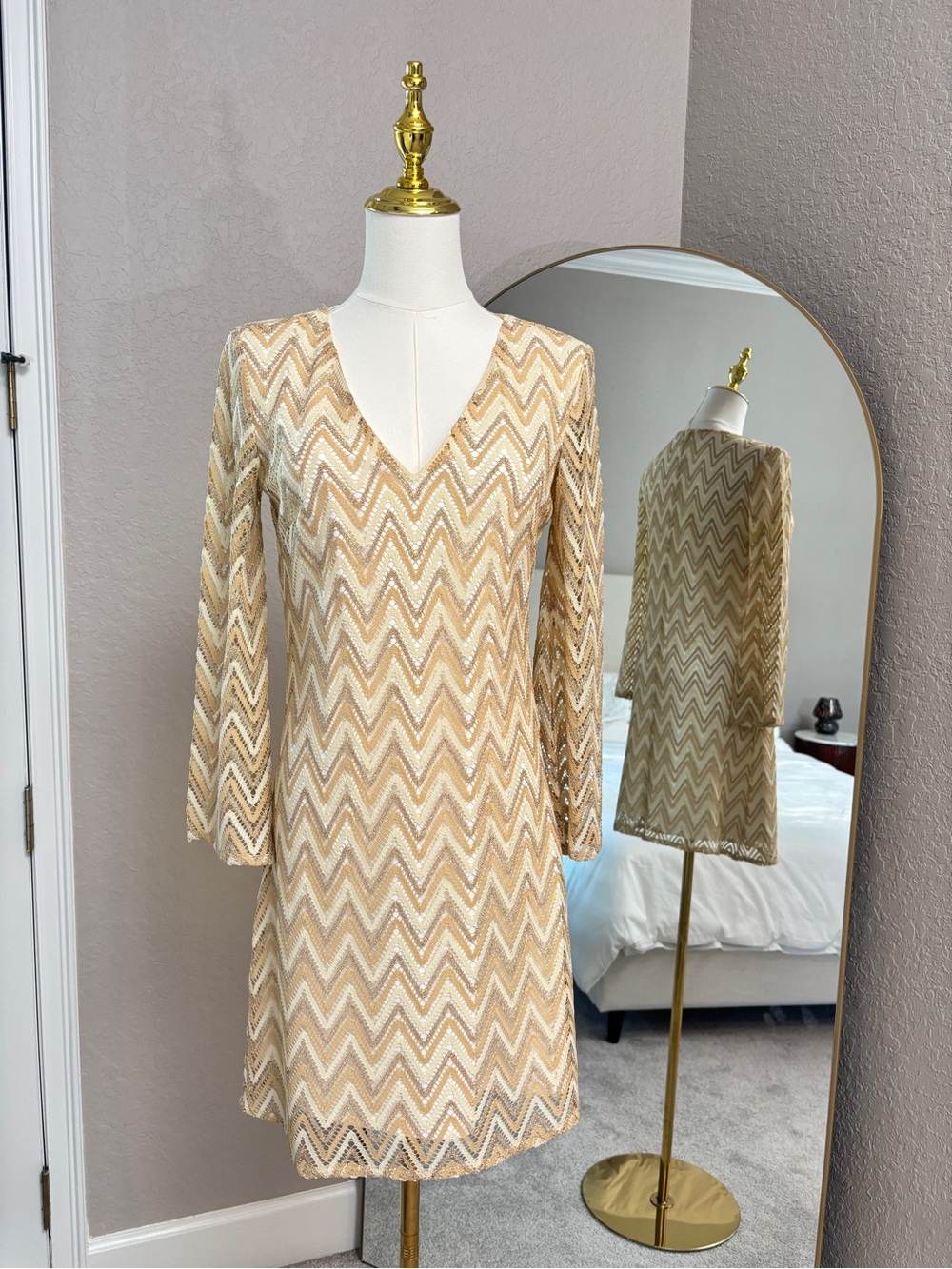 Lilly Pulitzer Beige Chevron V-Neck Long Sleeve Dress, S